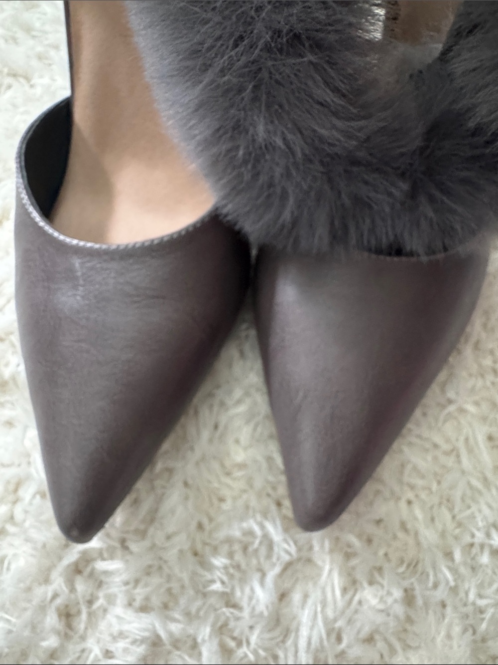 Australia luxe fur gray mules size 8 - Picture 8 of 8
